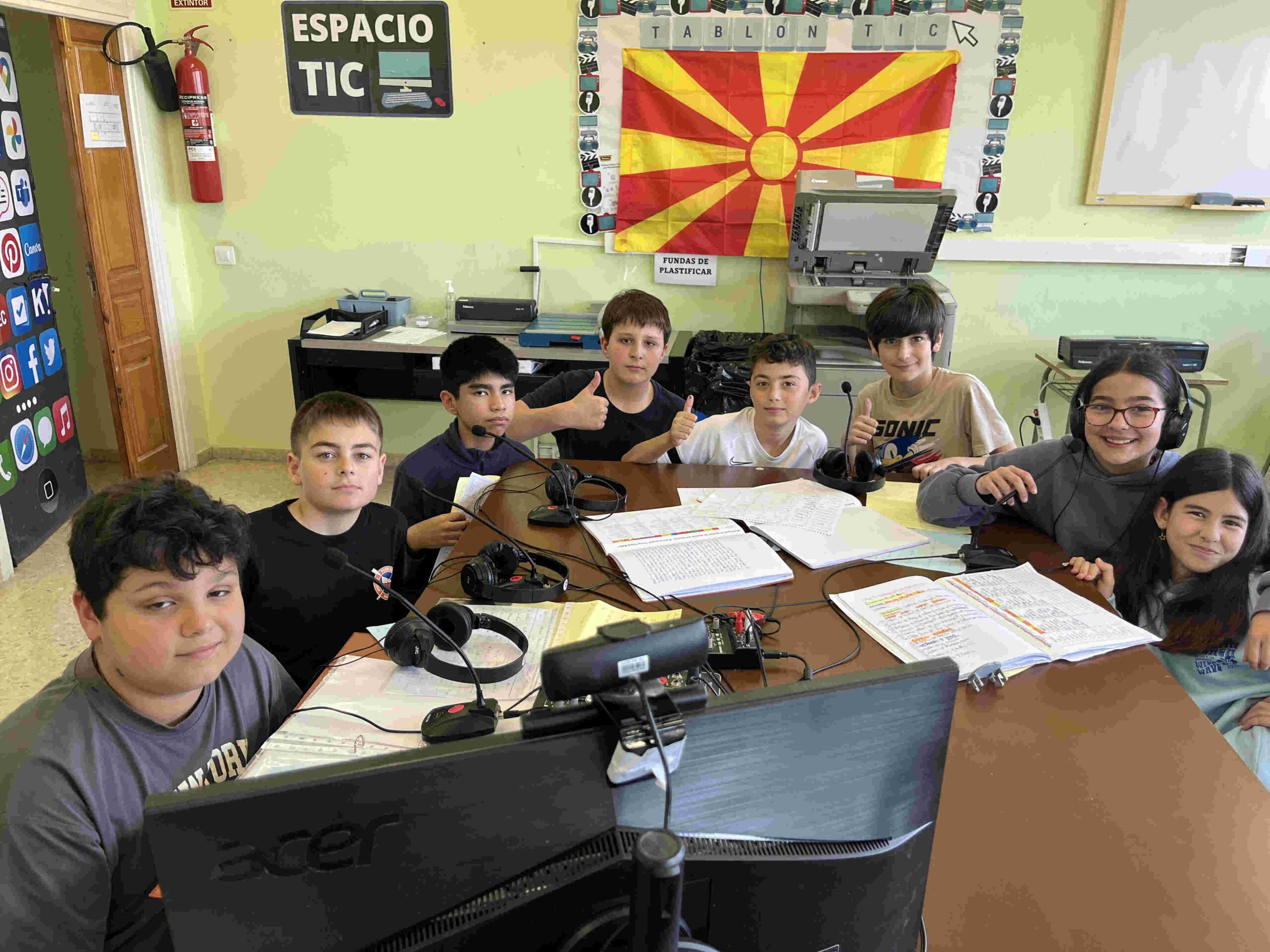 Spanish students from CEIP Marina de Cudeyo learning phrases in foreign languages – Romanian, Serbian, Macedonian, Portuguese and English episode artwork